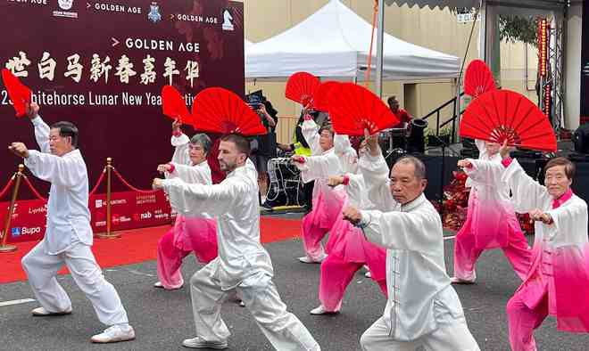 从泰拳到太极拳：星空体育官网地址西育老师从中华太极中获得“平静与愉悦”(图1)