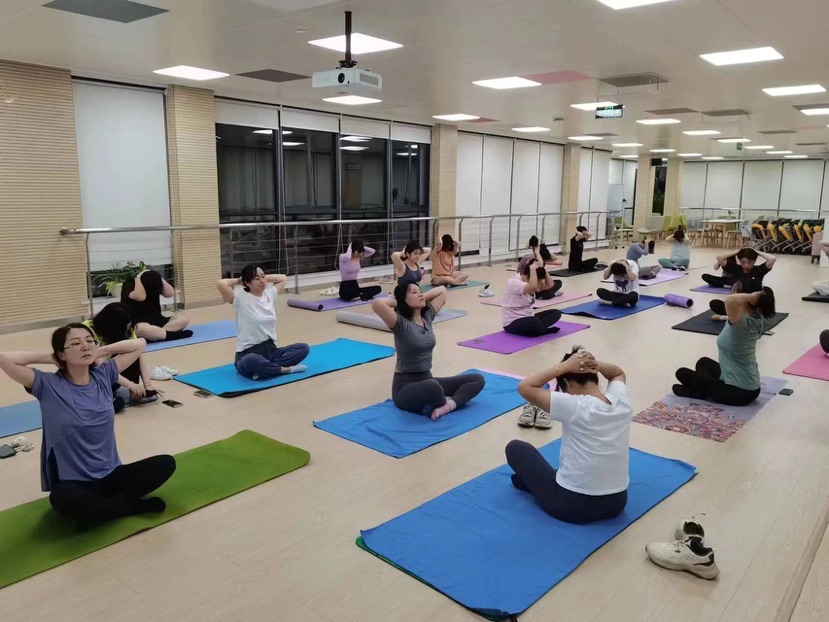 在“家门口”乐享文化大餐 崇明市民夜校秋季班课程首次实现乡镇全覆星空体育在线入口(图2)